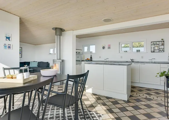 Holiday home Kaapo - 300m From The Sea By Interhome